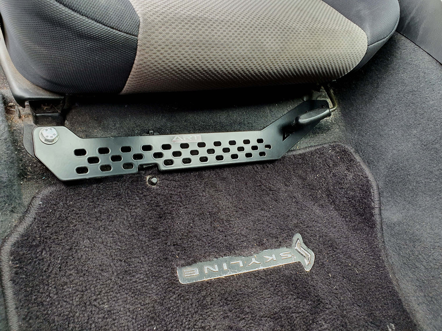 Fire Extinguisher Bracket to suit Nissan Skyline GTS-t, GTS-25, GTS-4, GTS on R33 chassis