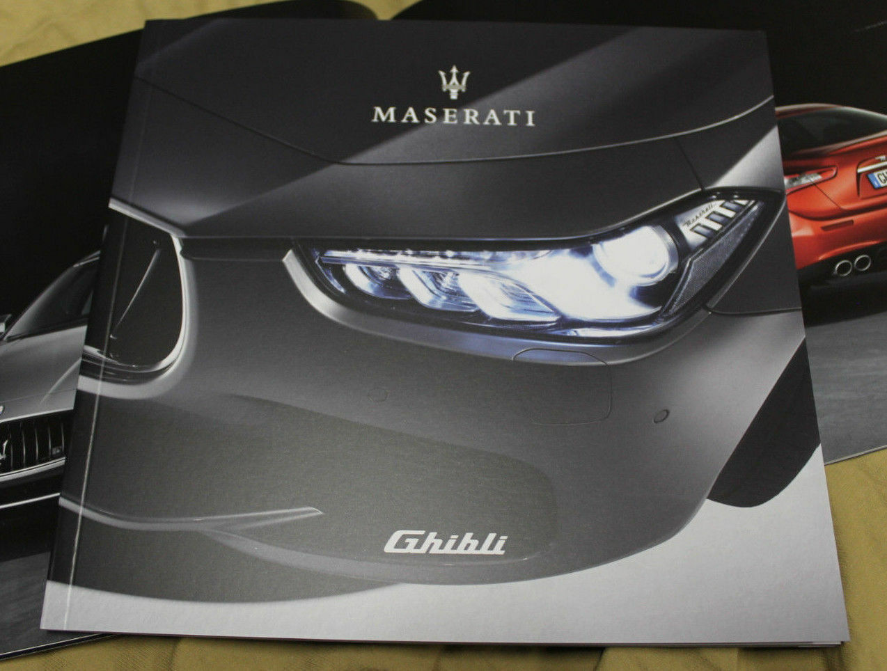 2017 Maserati Ghibli brochure
